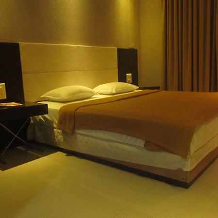 Hotel Blue Lagoon Даман Екстериор снимка