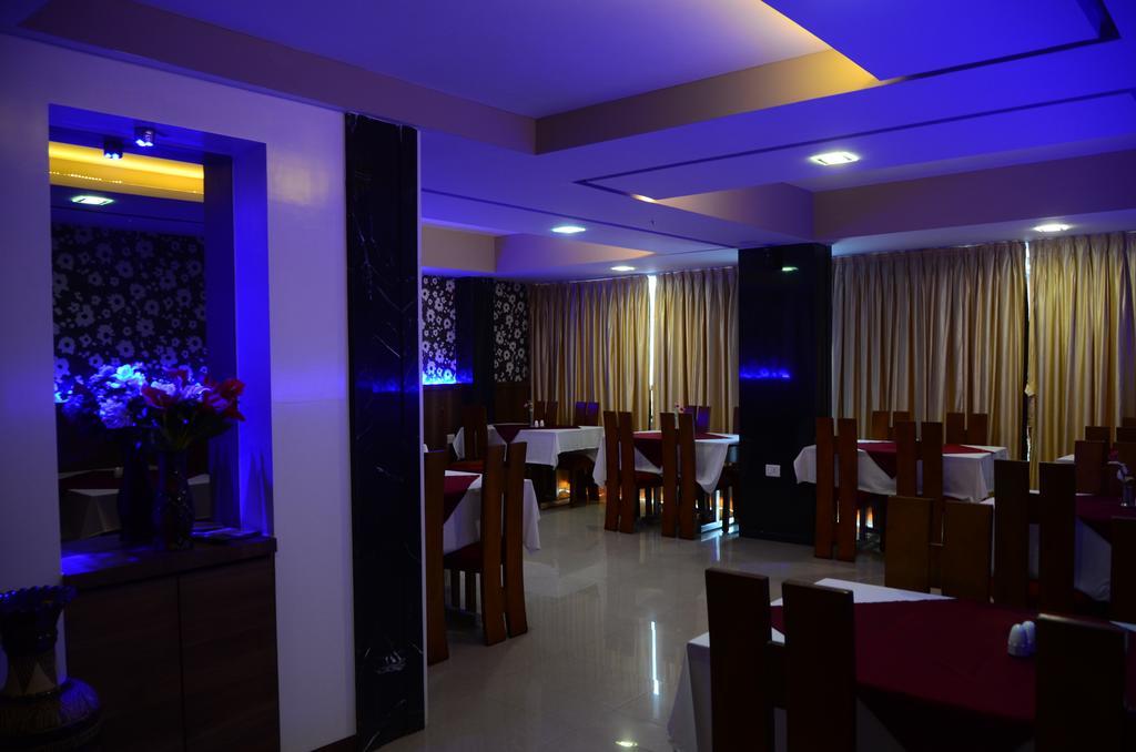 Hotel Blue Lagoon Даман Екстериор снимка