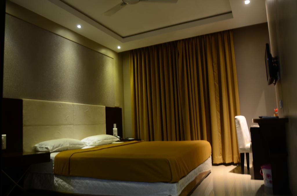 Hotel Blue Lagoon Даман Стая снимка